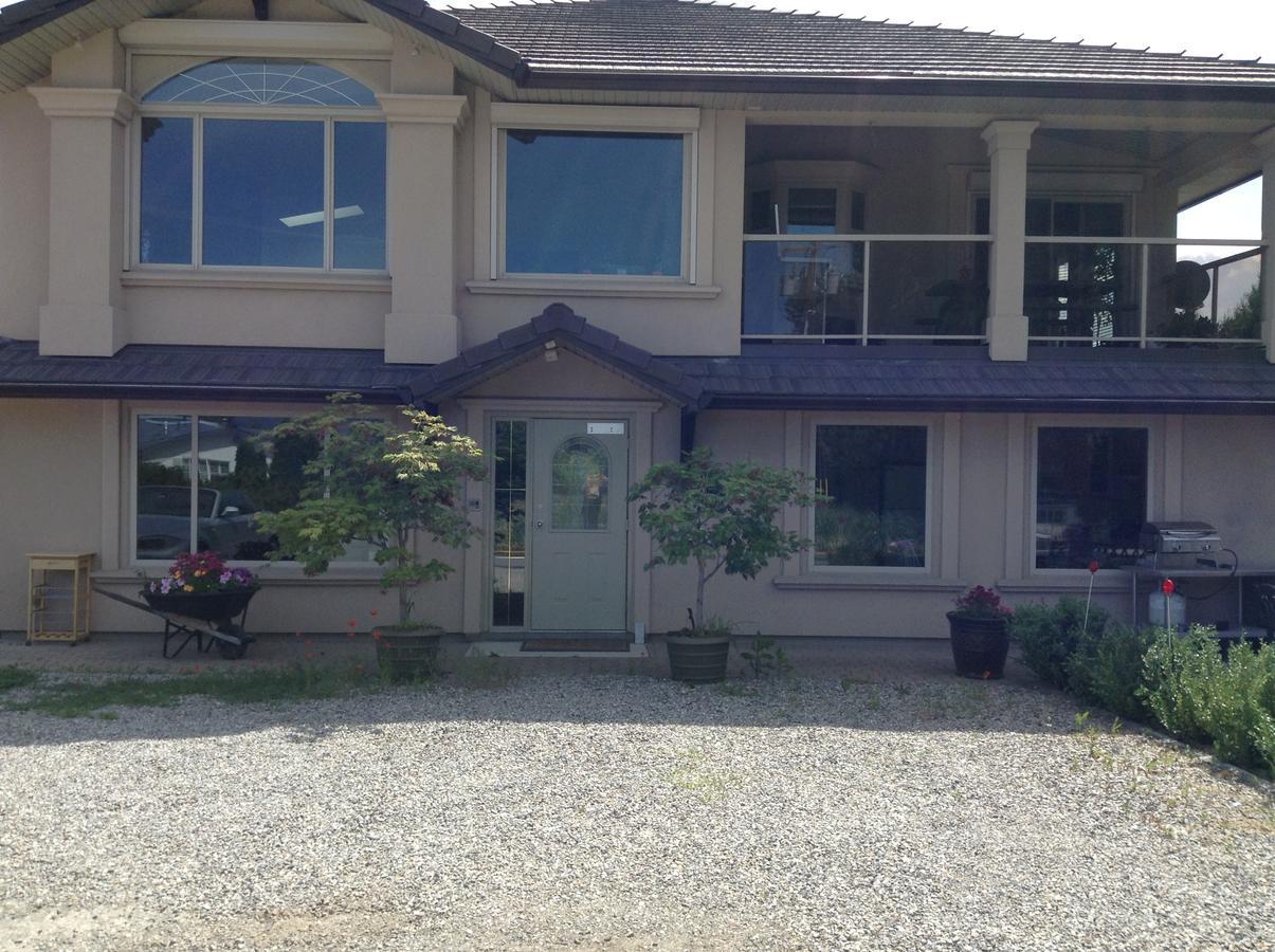 All Seasons Bed & Breakfast Kelowna Eksteriør bilde
