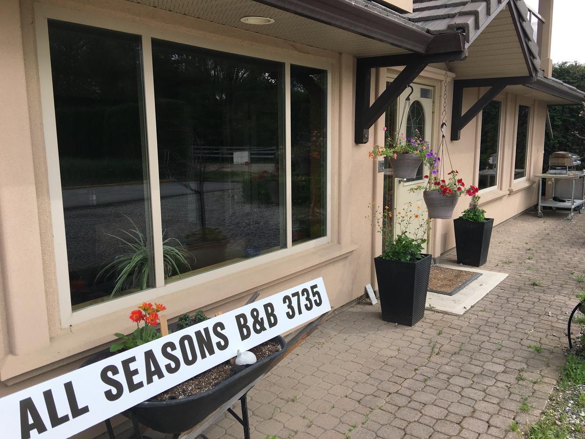 All Seasons Bed & Breakfast Kelowna Eksteriør bilde